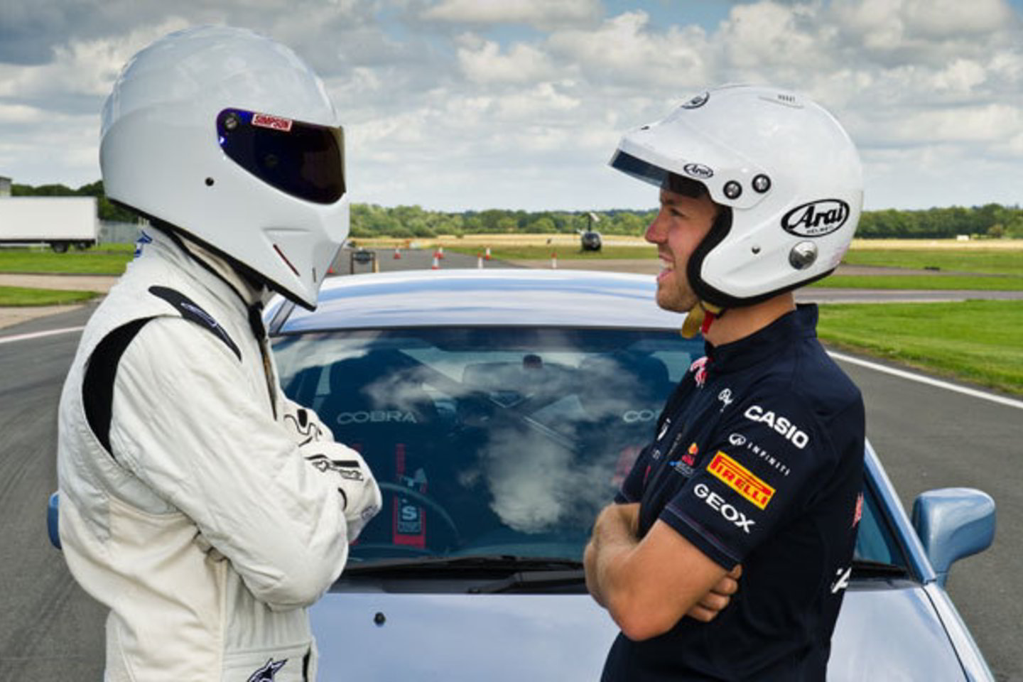 S.Vettelis BBC „Top Gear“ trasoje įveikė legendinį Stigą (kairėje)