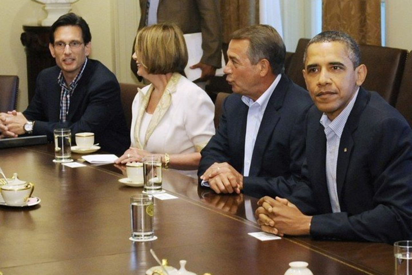 B.Obamos ir Kongreso derybos dėl JAV skolos limito didinimo ir vėl baigėsi be rezultatų.