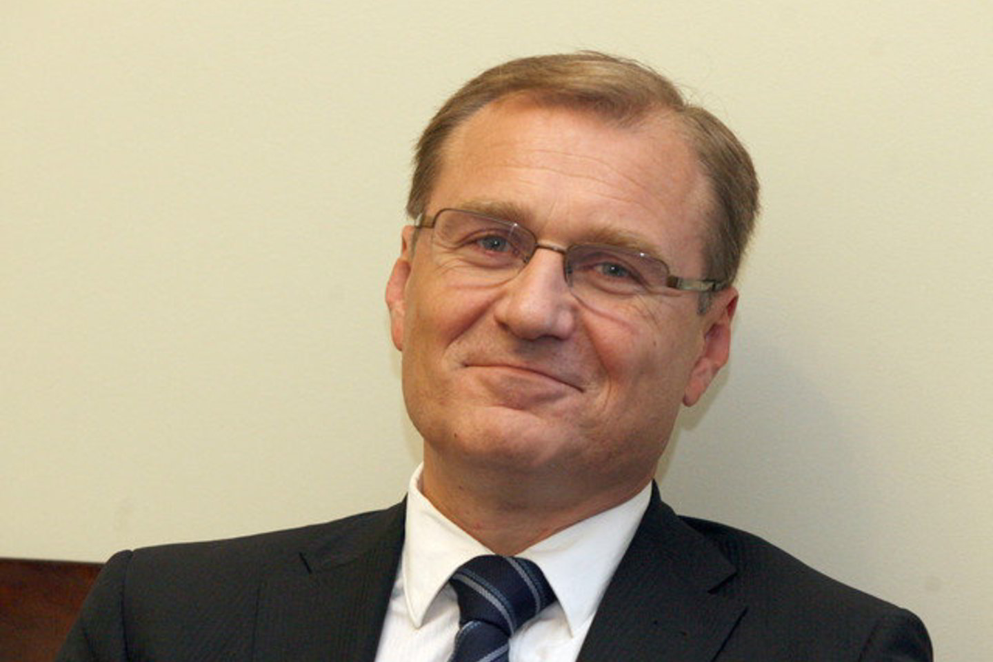 LiCS pirmininkas Algis Čaplikas kalba apie liberalių jėgų vienijimąsi.