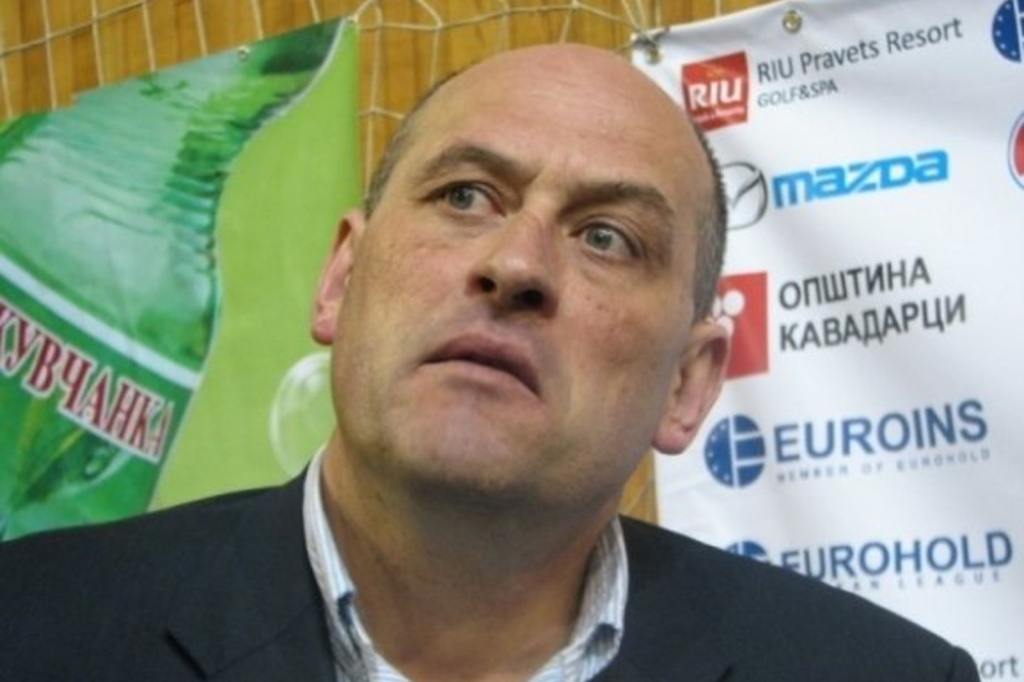 Bulgarijos vyrų rinktinės treneris R.Barchovskis paskelbė dvidešimties krepšininkų sąrašą, kurie rengsis Europos čempionatui Lietuvoje.