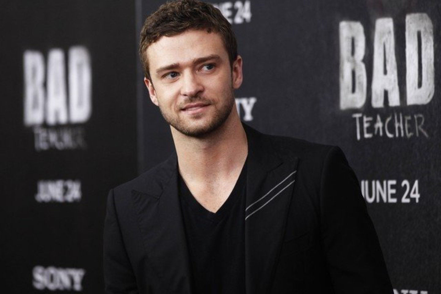 J.Timberlake`as sutiko nueiti į pokylį su jūrų pėstininke.