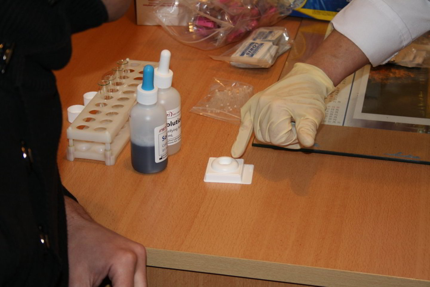 Greitasis testas yra patikimas, kai kuriose šalyse jis įtrauktas į būtinųjų, medicinos įstaigose atliekamų tyrimų sąrašus.