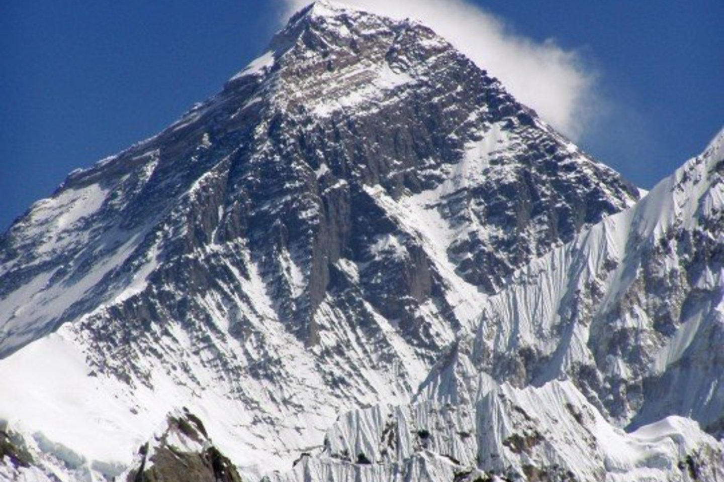 Dar kartą bus mėginama išmatuoti Everestą.