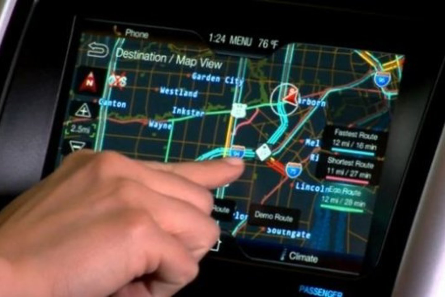 "Ford Eco-Route" funkcija padeda rasti taupiausią maršrutą