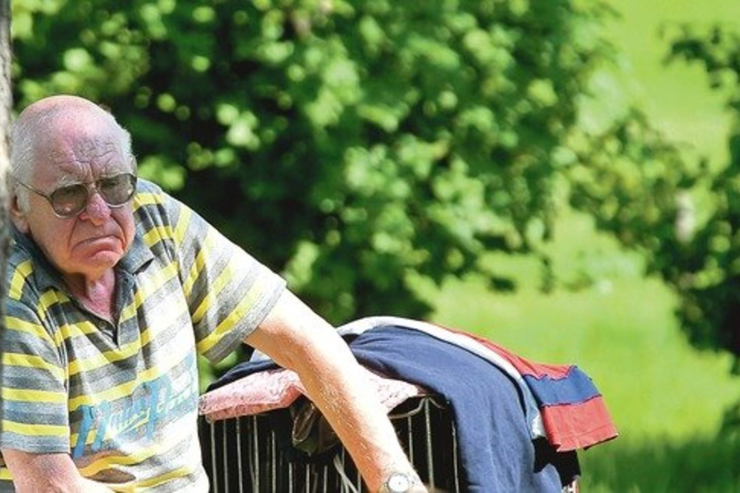 „Blindos įvaizdis man prilipo kaip lapas prie sėdynės. Visi Šuminų kaimo gyventojai mane vadina ne Vytu, o Blinda”, – neslėpė V.Tomkus.