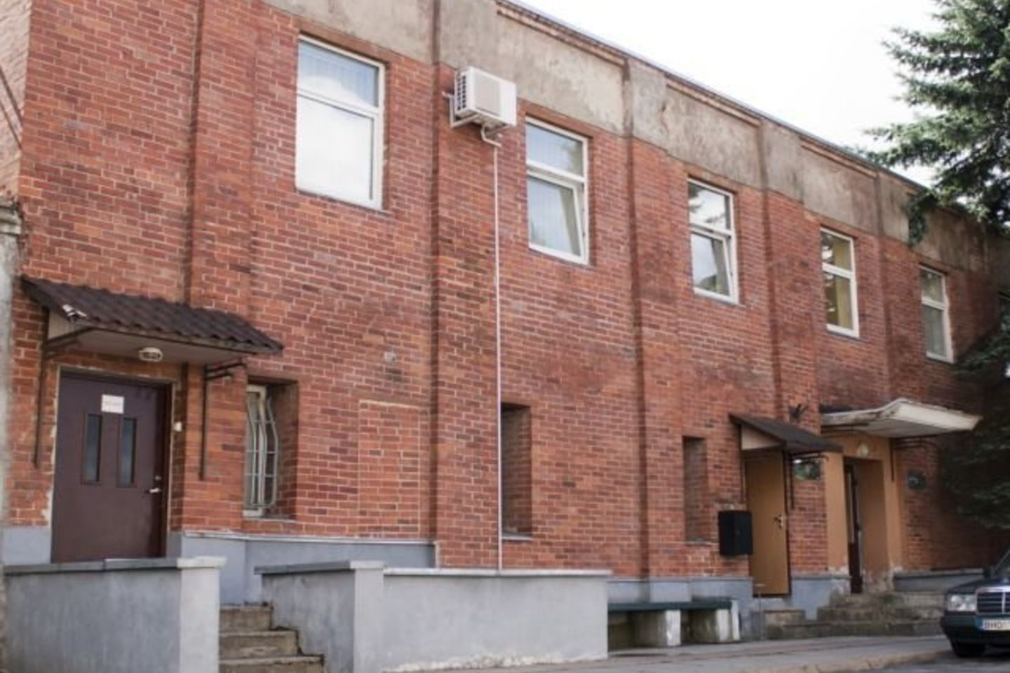 Vilniaus pataisos namuose įvyko sprogimas, kurį darbuotojai vadina technine avarija.