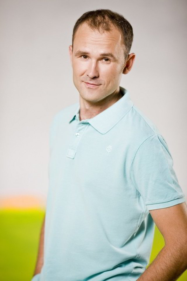 Krepšinio komentatorius, TV3 sporto žinių redaktorius R.Petrauskas.