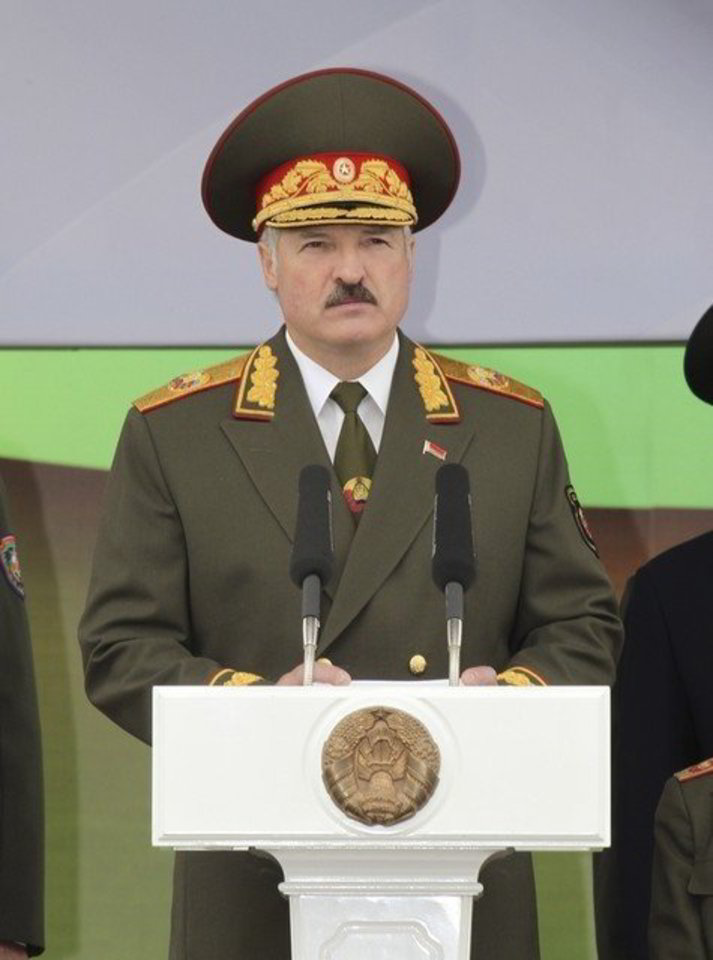 A.Lukašenka nurodė išplėsti įmonių, privalančių parduoti valiutą valstybei, sąrašas.