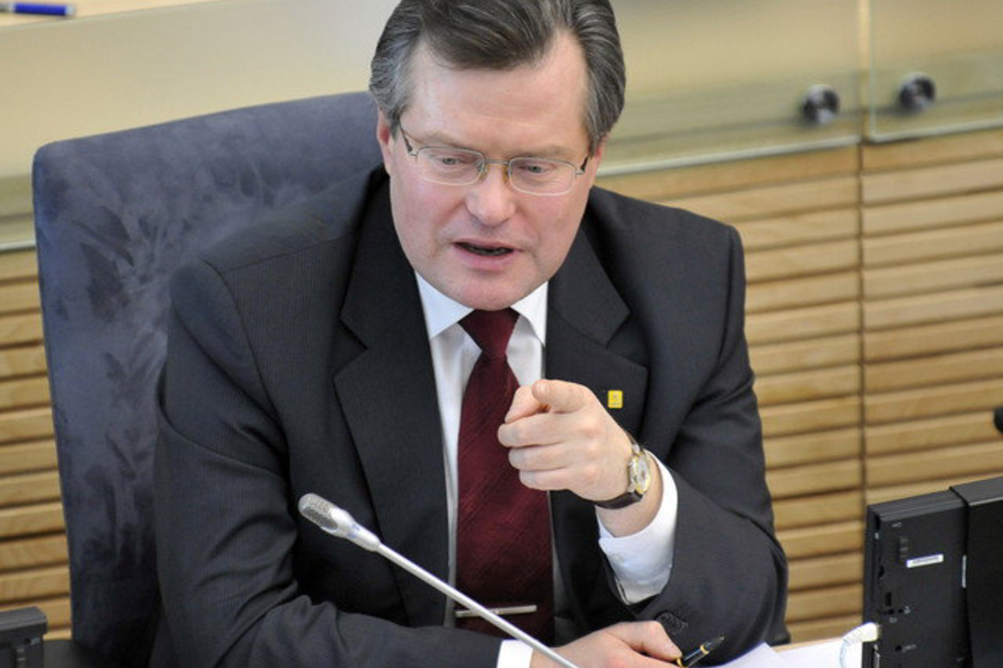 Prokurorai pradėti tyrimą STT nurodė po pakartotinio sveikatos apsaugos ministro Raimondo Šukio kreipimosi.