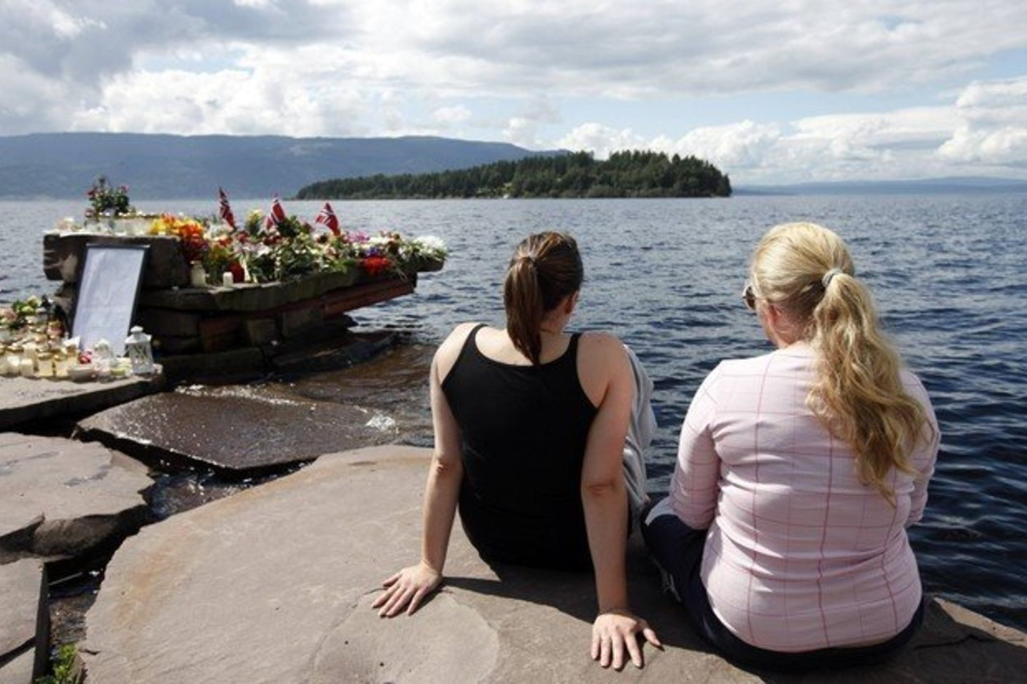Norvegija gedi išpuolių aukų.