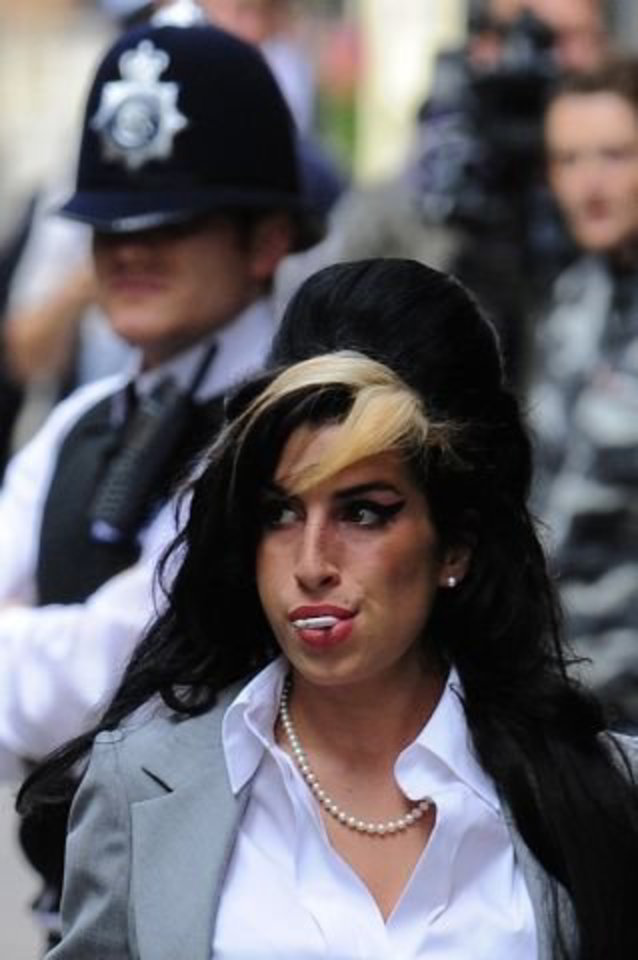 A.Winehouse pagarsėjo ne tik kaip muzikos genijus, bet ir kaip siaubingo gyvenimo būdo mėgėja.