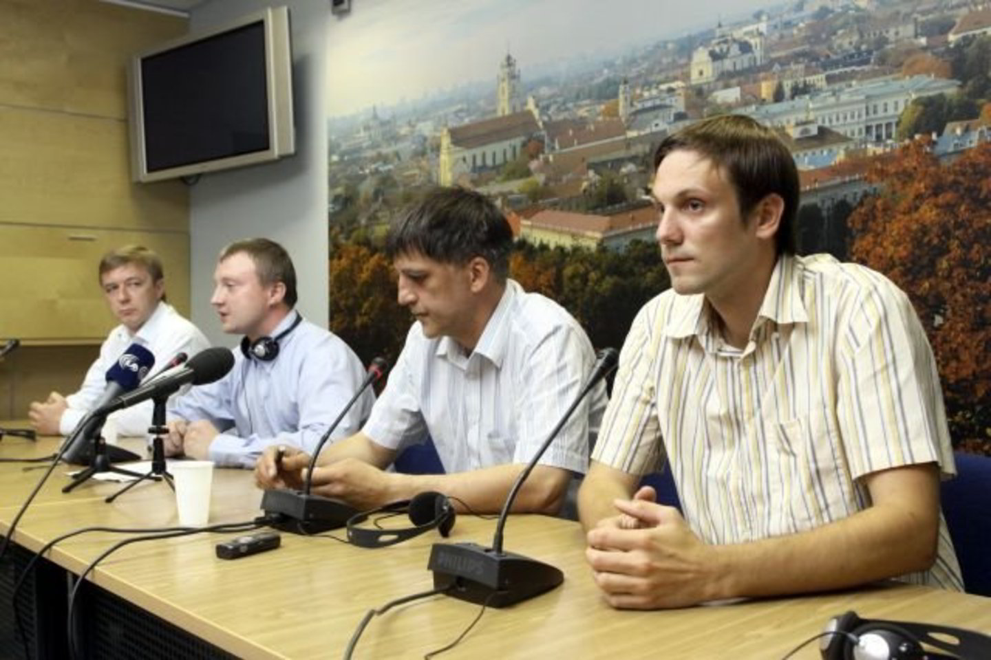 Iniciatyvinės grupės nariai, siekiantys surengti Kaliningrade referendumą dėl naujos elektrinės statybos, sako, kad tai yra ne tik Kaliningrado srities, tačiau ir viso makroregiono problema: ir Lietuvos, ir Lenkijos, taip pat ir Baltarusijos.