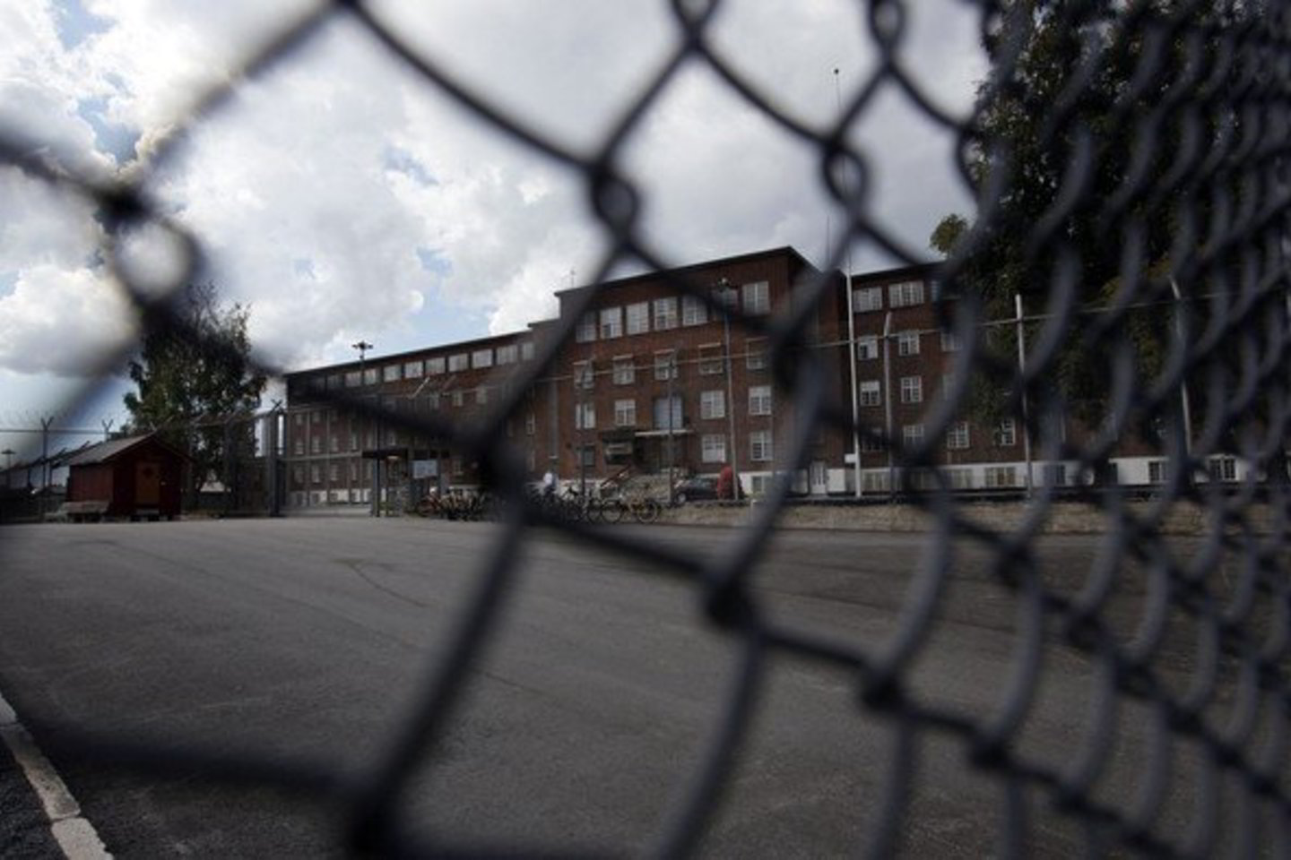 C.Sakuma kartu su bendrininku pagrobė 8 mln. dolerių.