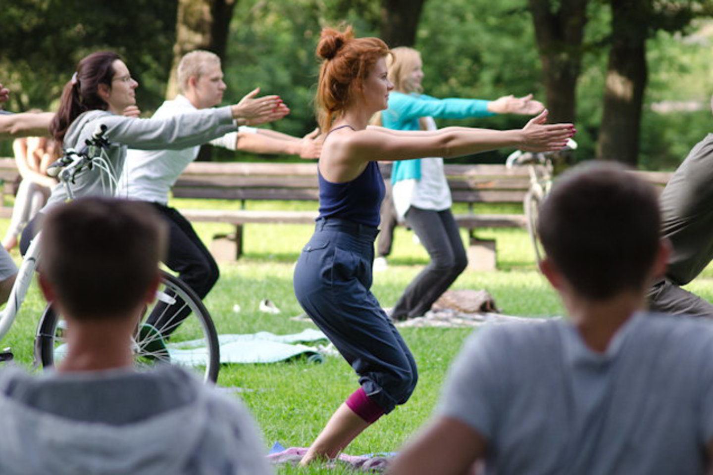 Joga Sereikiškių parke.