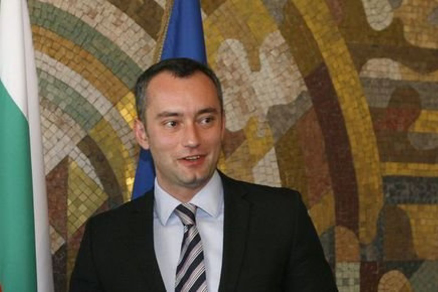 „14 drąsių vyrų ir moterų, kurie neteko gyvybių 1991 metų žiemą, niekada neturi būti pamiršti“, - sakė Bulgarijos užsienio reikalų ministras N.Mladenas.