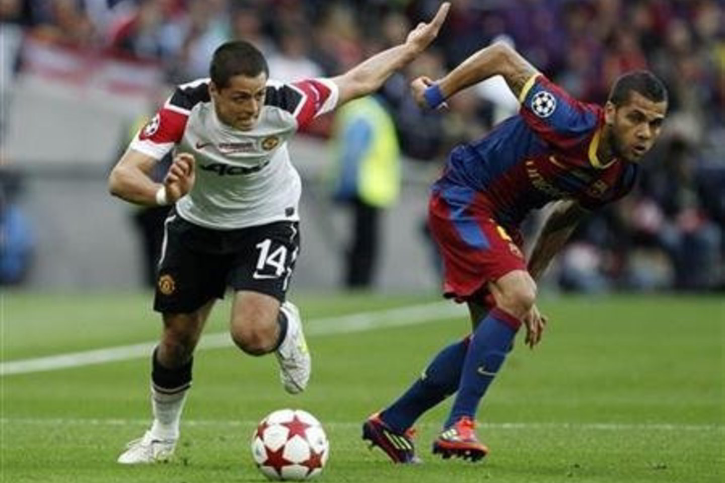 J.Hernandezo pravardė „Chicharito“ reiškia žirnelis.