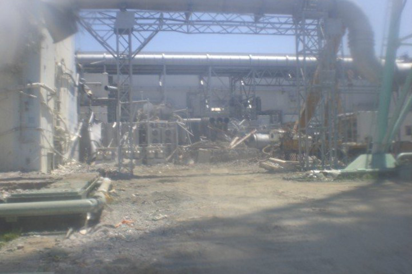 TEPCO skubiai užtvėrė teritoriją ir šiuo metu tiria, kas galėjo sukelti tokį didelį radiacijos nuotėkį.