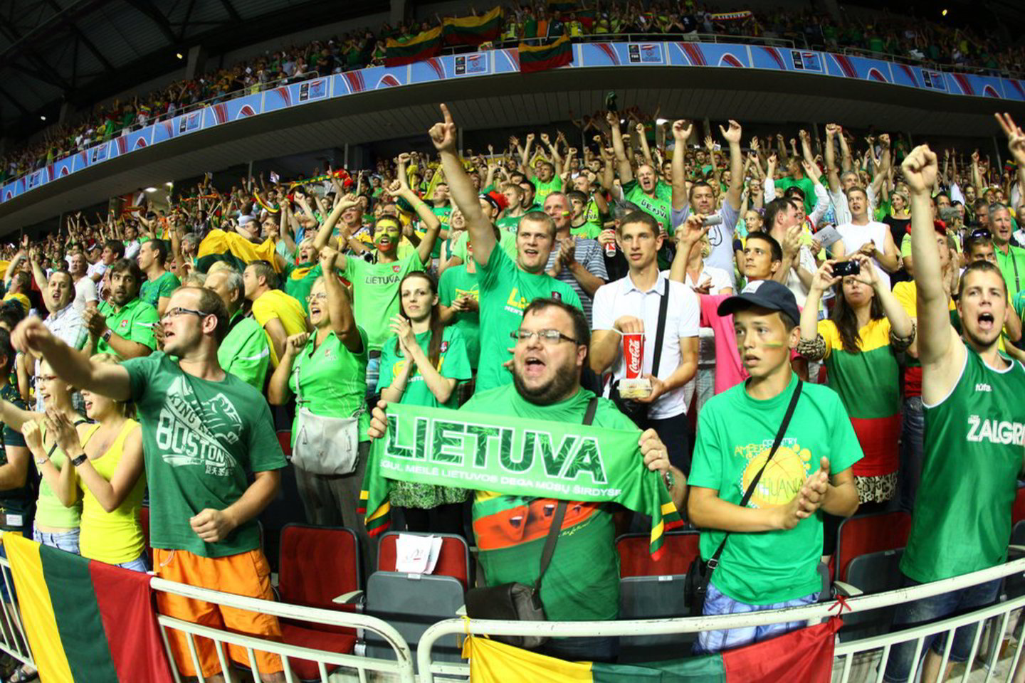 Lietuvos aistruoliai ne kartą piktinosi, kad buvusiuose Europos čempionatuose varžybų rengėjai trumpino šalies himną.