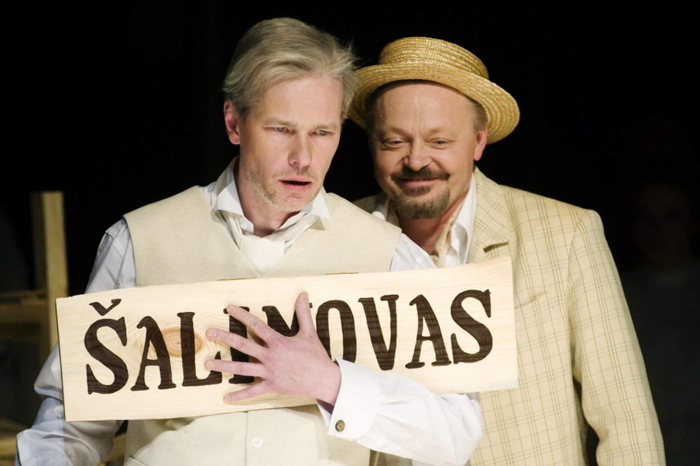 Spektaklio „Vasarotojai“ aktorių komandą režisierius A.Giniotis papildė kviestinių, gerai žinomų teatro bei kino aktorių būriu.