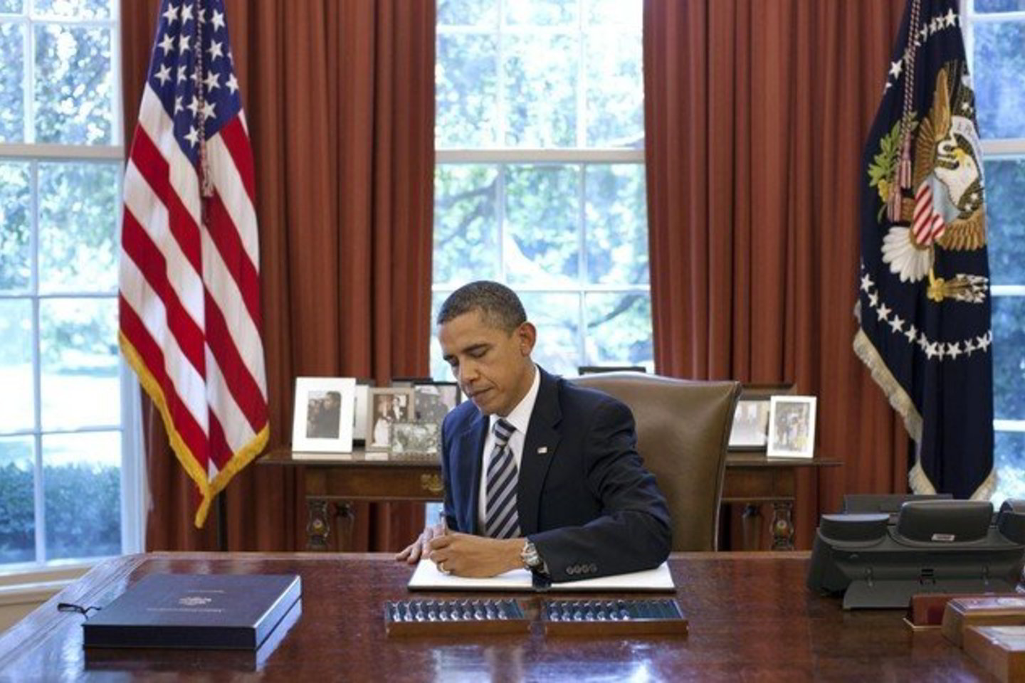 „Tai svarbus pirmasis žingsnis užtikrinant, kad mes, kaip šalis, gyventume pagal savo galimybes", - sakė B.Obama.