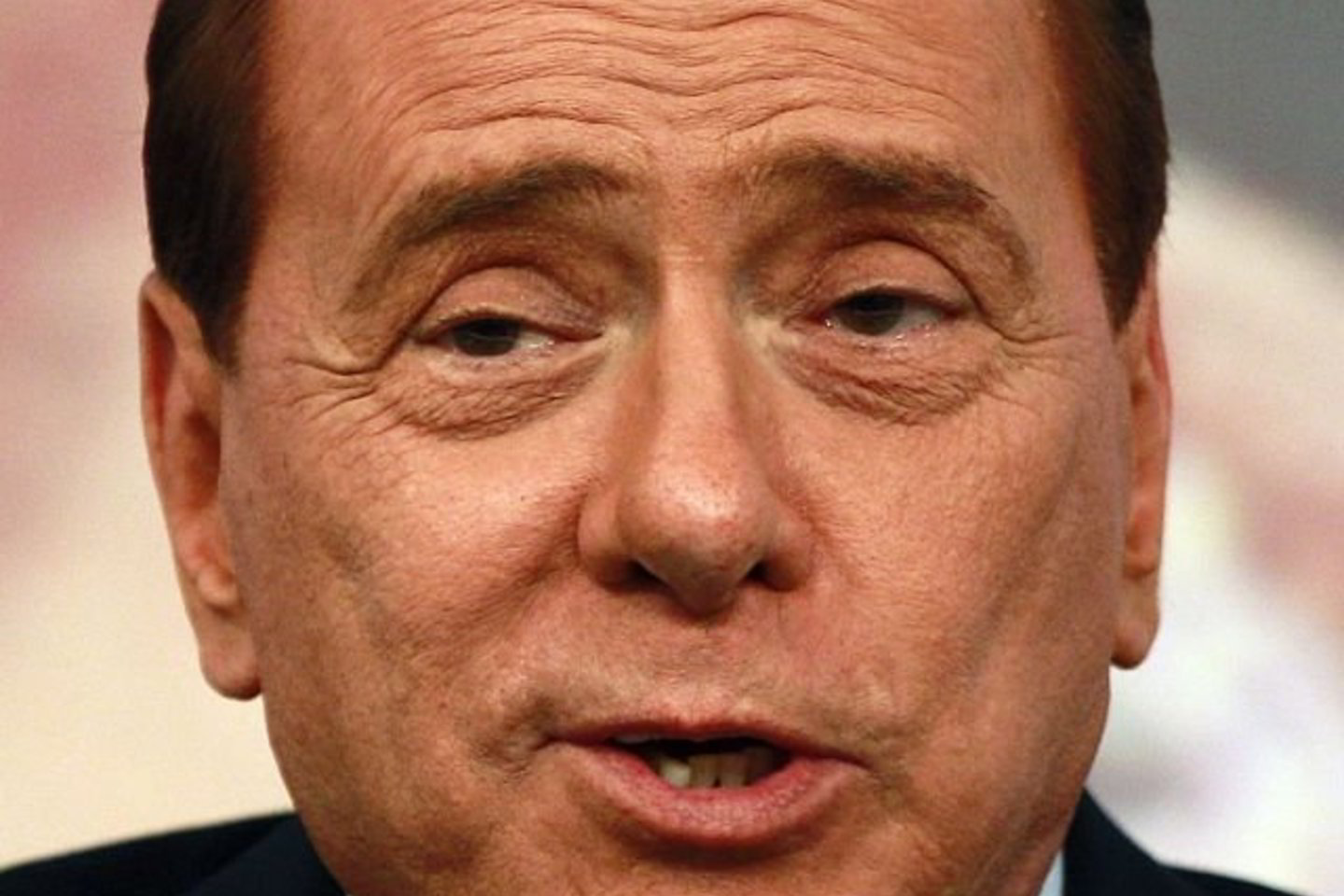 S.Berlusconi šeštadienį sakė žurnalistams, jog pirmalaikių rinkimų ateinančiais galimybė niekada nebuvo svarstoma.