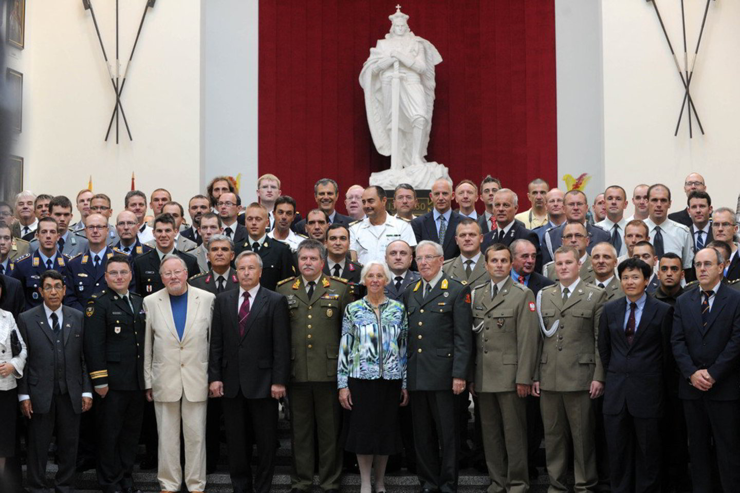 Pirmenybių atidarymo ceremonija.