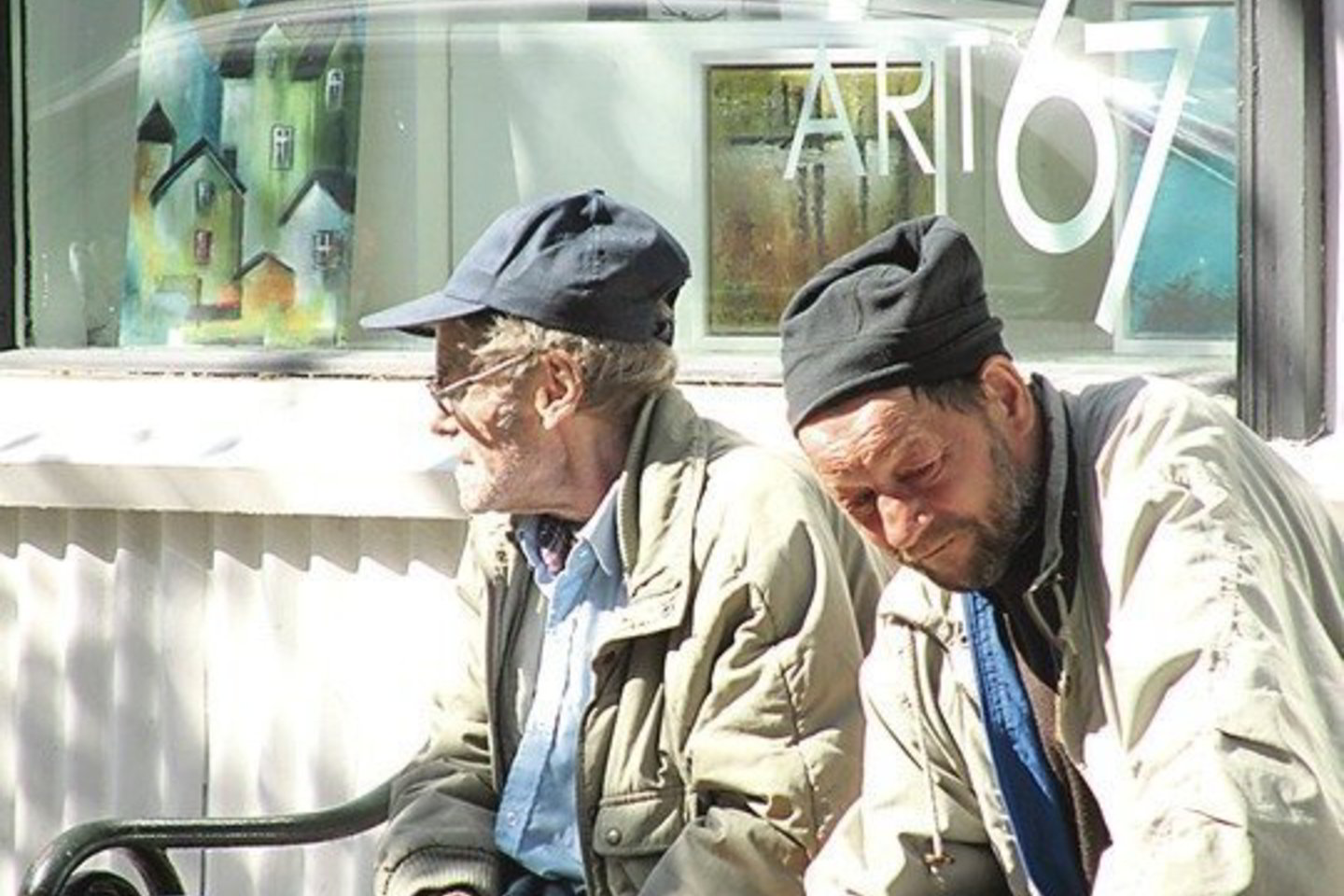 Paprastiems islandams pastarieji keleri metai buvo labai sunkūs. Dabar jiems tenka iš naujo mokytis gyventi.