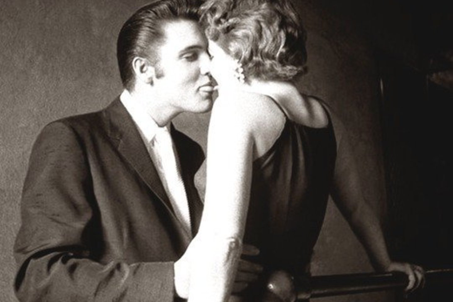 Legendinėje nuotraukoje su E.Presley užfiksuota B.Gray prabilo tik dabar.
