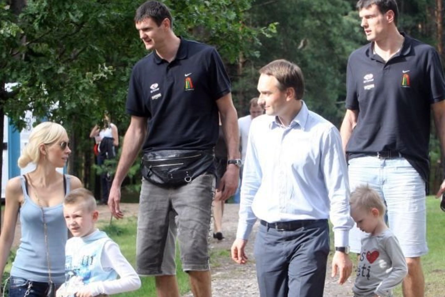 Vos grįžę iš Ispanijos į parką atvyko broliai Lavrinovičiai.