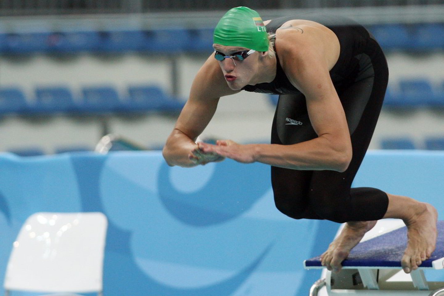 G.Titenis 100 m krūtine finale nuplaukė per 1 minutę 0,39 sekundės.