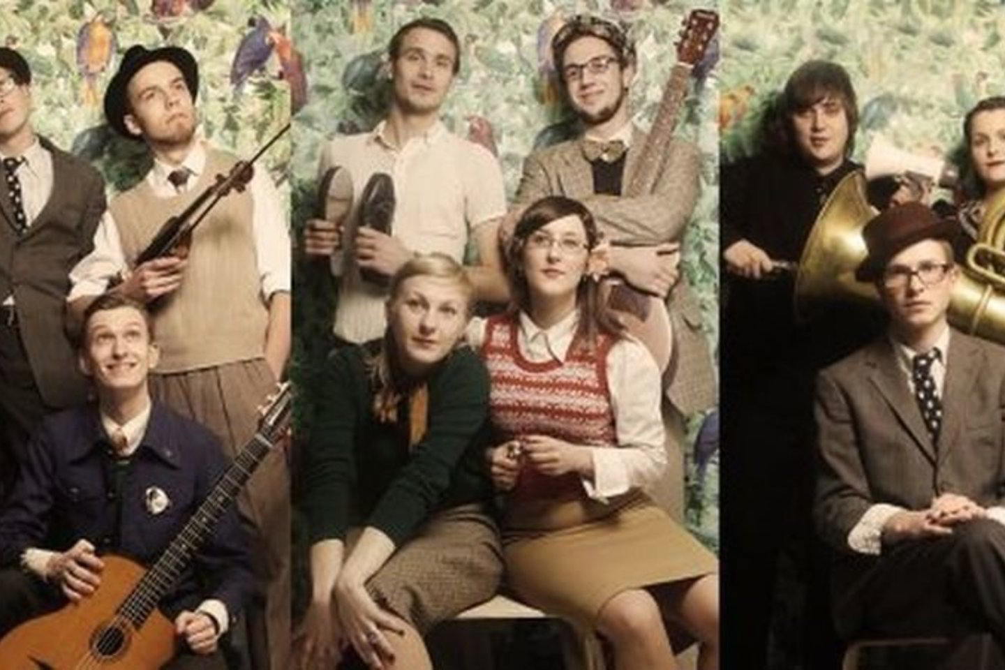 Anot Mariaus, „Rhythm Junkies” kolektyve kuria visi – jokio skirtumo, ar muzikantas „baigęs tris klases ir du koridorius, ar aukštąją mokyklą”.