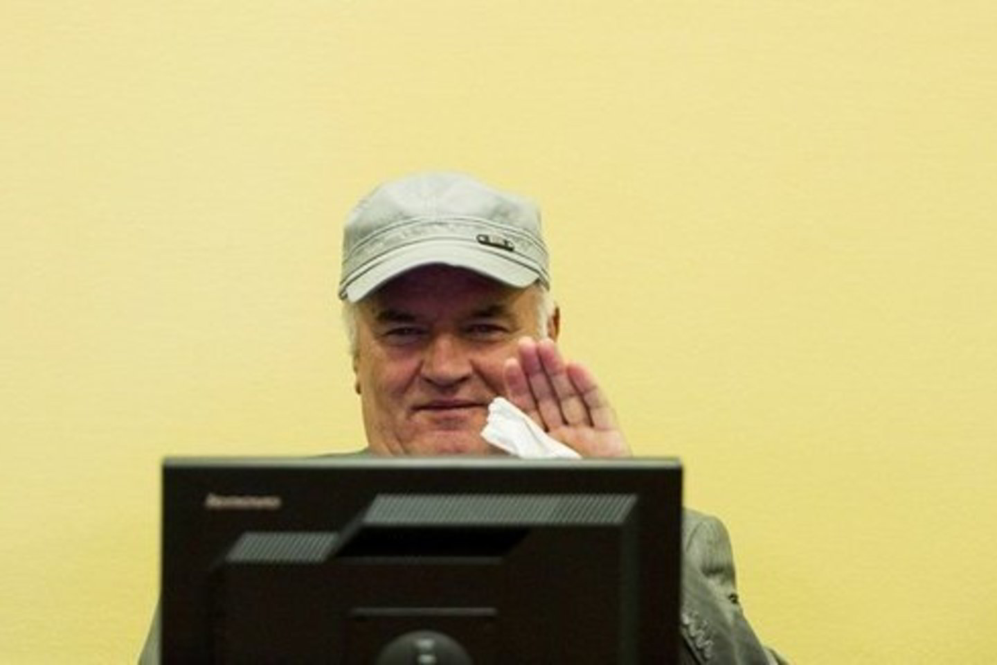 R.Mladičius turėtų rugpjūčio 25 dieną vėl pasirodyti teisme, kur vyks ikiteisminis procesas.
