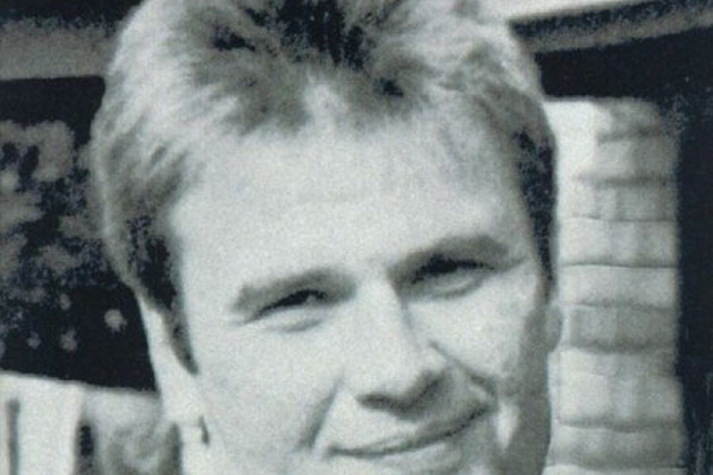 A.Sakalauskas 1991-ųjų rugpjūčio 21 dieną žuvo gindamas Aukščiausiosios Tarybos rūmus.