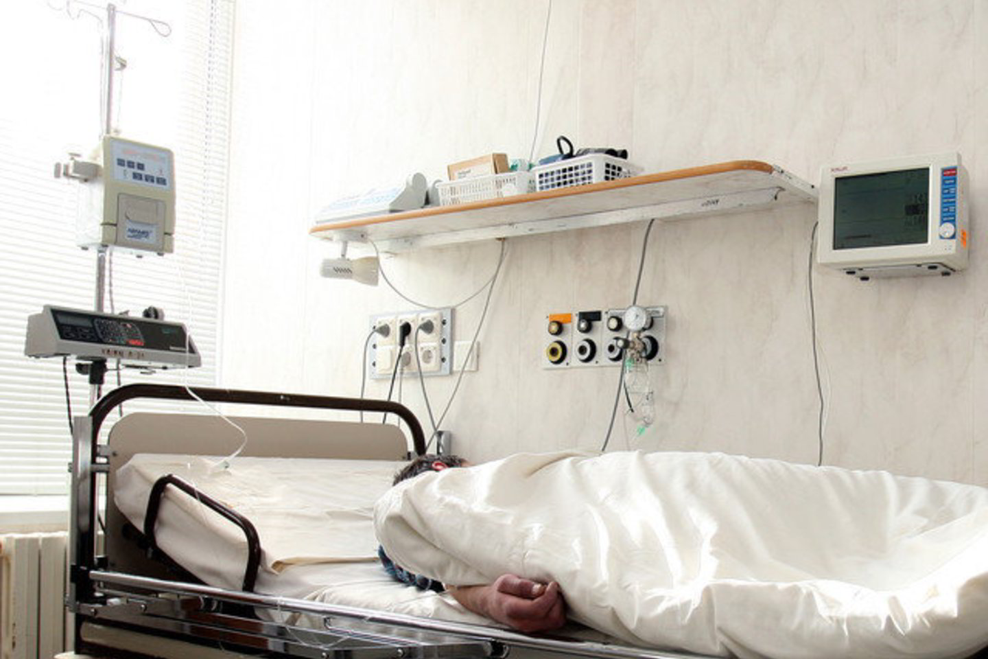 Po vakarienės Kinijoje į ligoninę teko gabenti 120 žmonių.