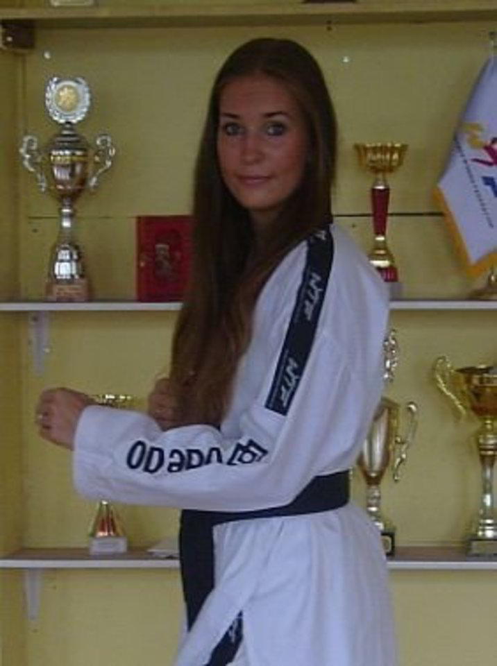 Ernesta Masytė pralaimėjo pirmąją kovą ir pasitraukė iš varžybų.