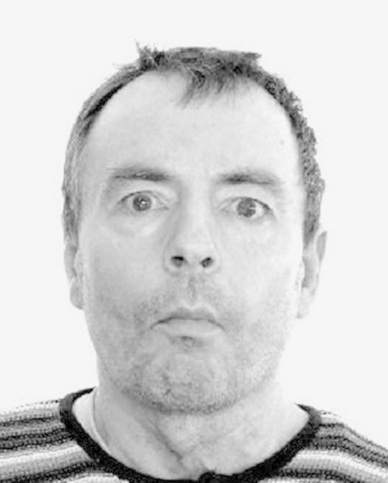 Vyro požymiai: ūgis 170–175 cm., liekno sudėjimo, trumpais juodais plaukais, lieso ovalaus veido.
