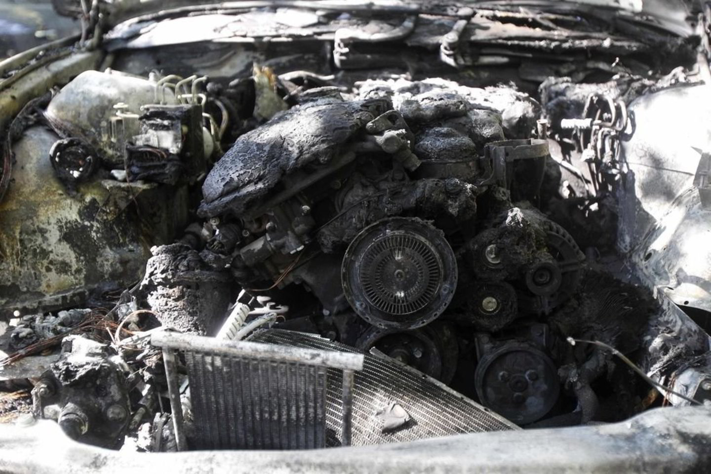 Naktį iš pirmadienio į antradienį Vokietijos sostinėje padegta mažiausiai 12 automobilių.