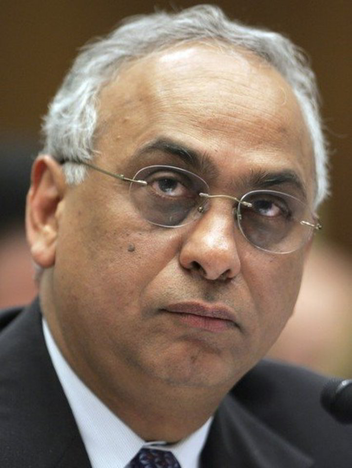 D.Sharma paliko „Standard & Poor's“ prezidento postą.