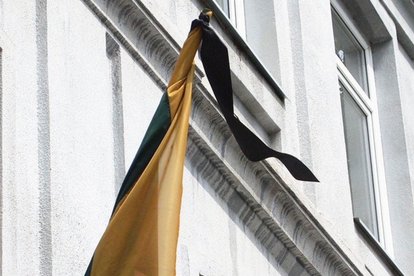Europos diena stalinizmo ir nacizmo aukoms atminti anksčiau buvo vadinama Juodojo kaspino diena.