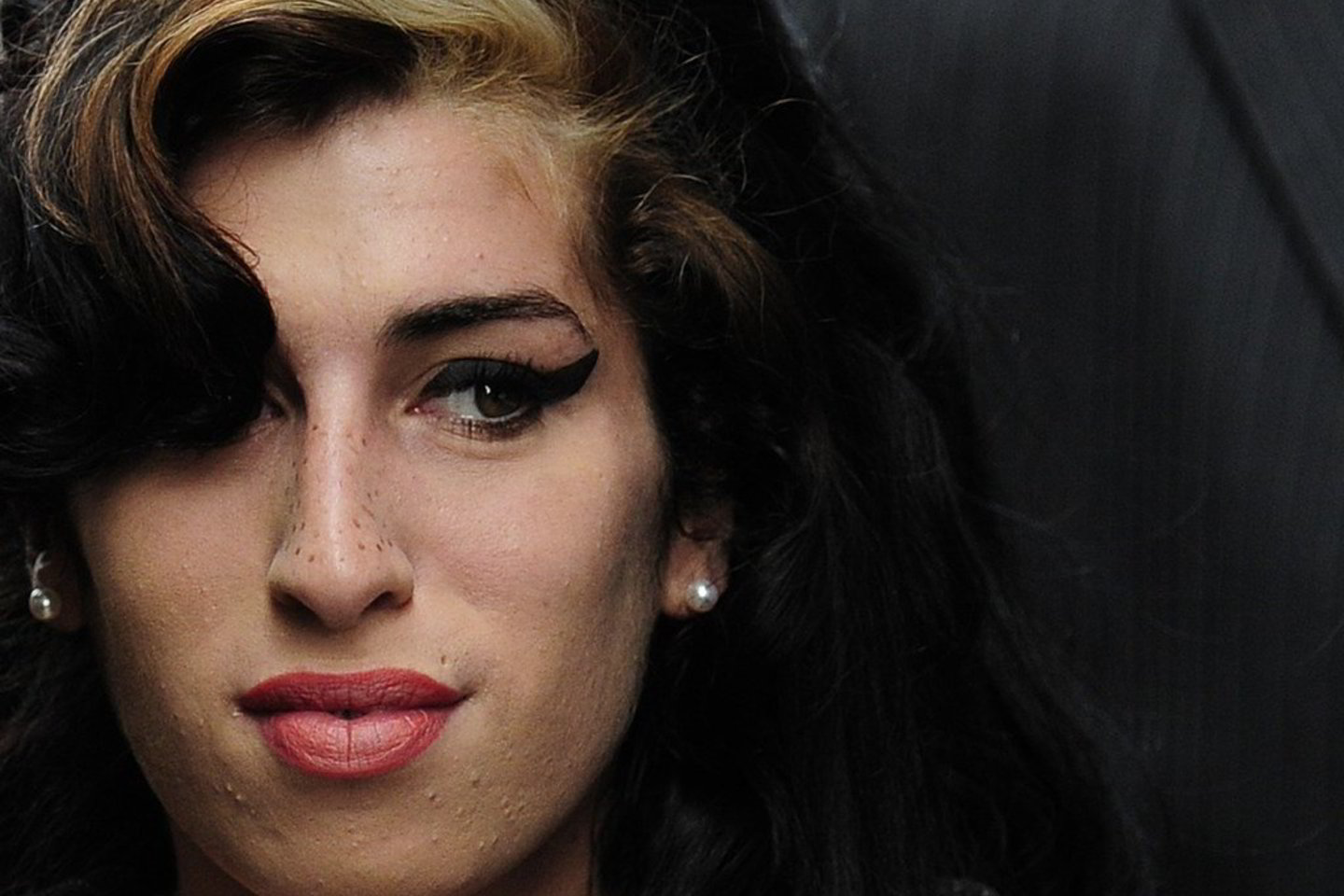 A.Winehouse po mirties užgriuvo įvertinimų ir titulų banga.