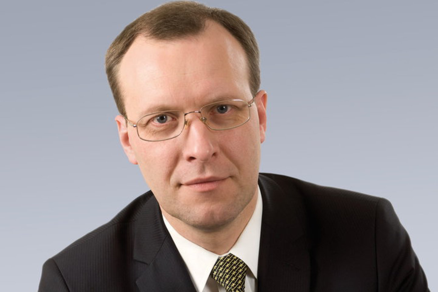 Išrinktasis parlamentaras teigė nekantriai laukiantis teismo posėdžio ir stebėjosi painia procedūra.
