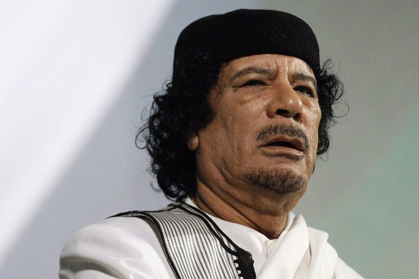 Faktinės valdžios neturintis M.Gaddafi tikina niekada nepasiduosiantis.