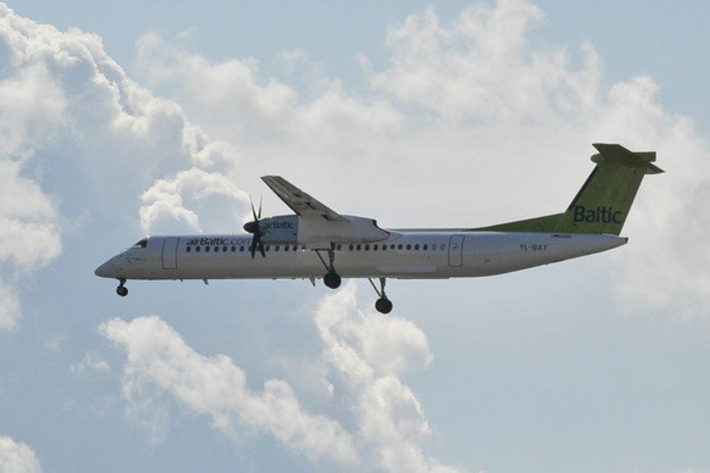 „airBaltic“ neleista skristi į Iraną, Bagdadą bei Saudo Arabiją.