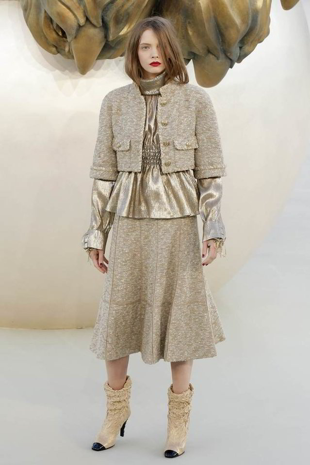 "Chanel".