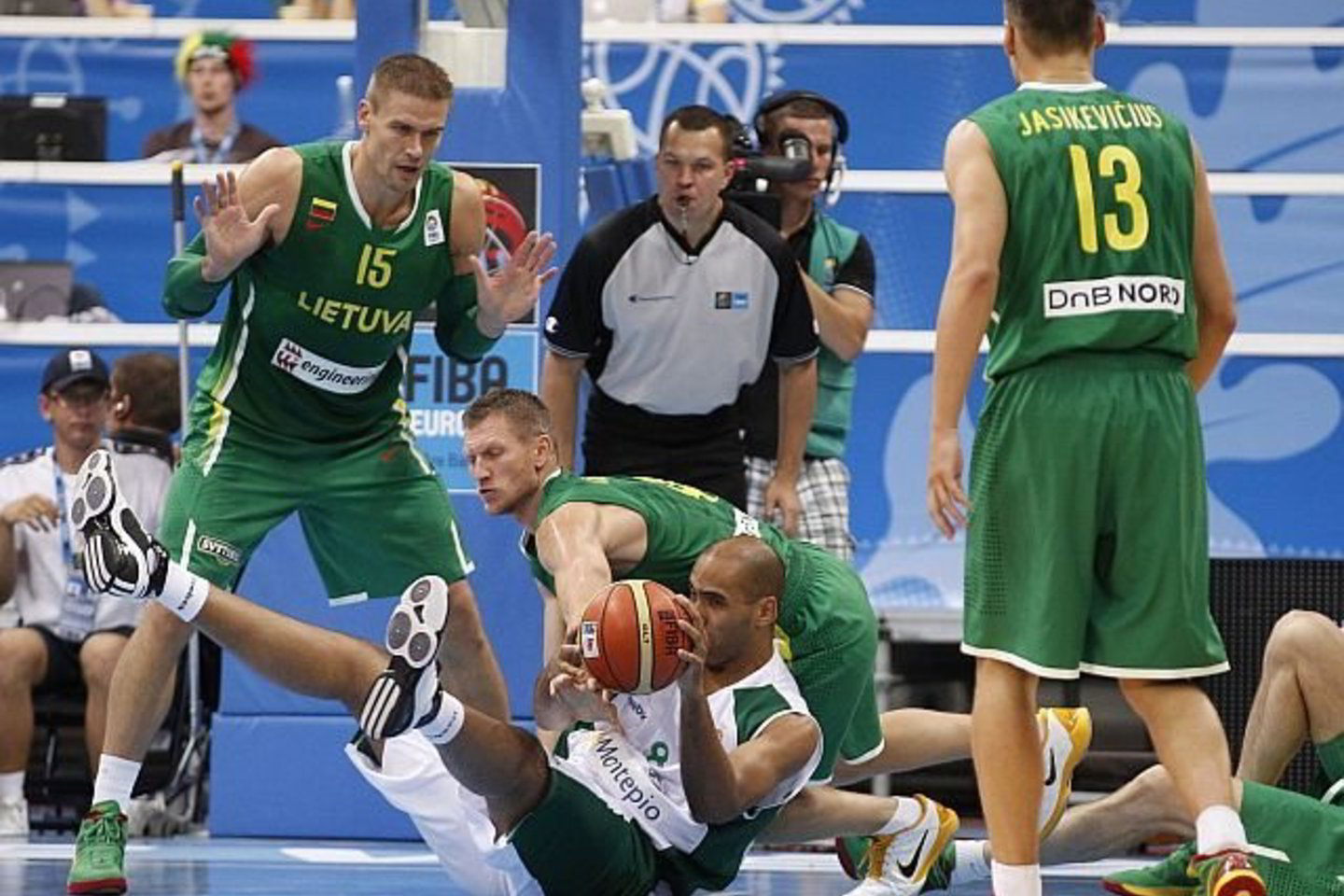 Lietuvos krepšininkai dėkojo aistruoliams už palaikymą Panevėžyje.