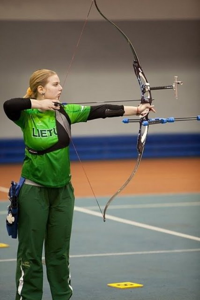 Bronzos medalis Kaune atiteko Vilniaus „Sietyno“ sporto mokyklos auklėtinei Gerdai Pociūnaitei, kuriai ir priklauso vienintelis savaitgalio Lietuvos rekordas - merginų kvalifikacijos