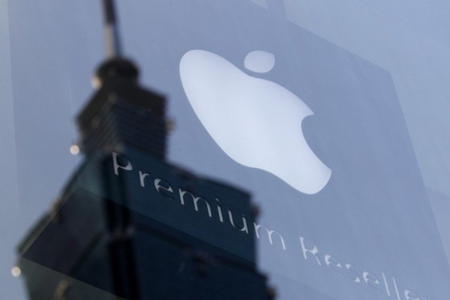 „Apple“ duomenimis, per trečiąjį metų ketvirtį korporacijos pardavimai Azijos ir Ramiojo vandenyno regione išaugo 247 proc., iki 6,3 mlrd. JAV dolerių.
