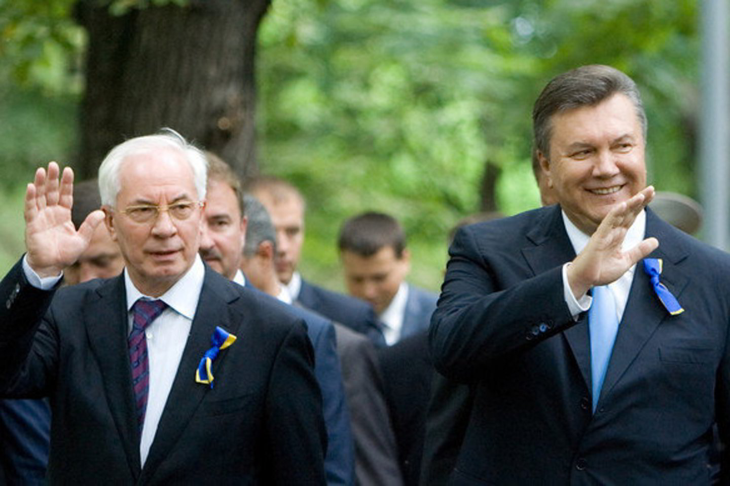 V.Janukovyčius ir M.Azarovas.