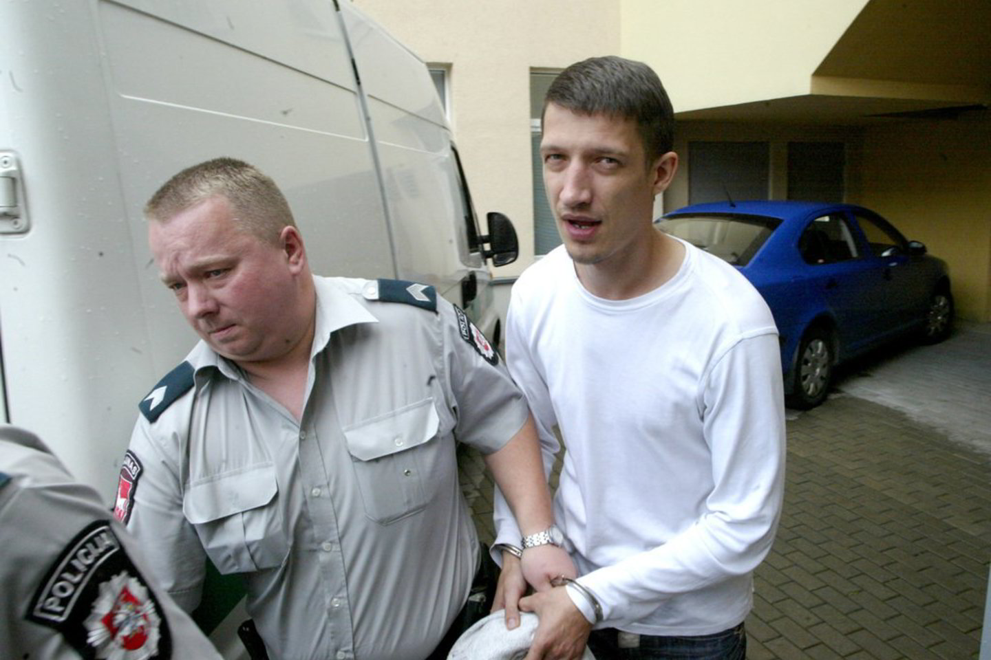 Nusikaltimo užsakymu įtariamas P.Kairys suimtas mėnesiui. Neabejojama, kad kraupaus išpuolio priežastimi tapo dramatiškas meilės trikampis.