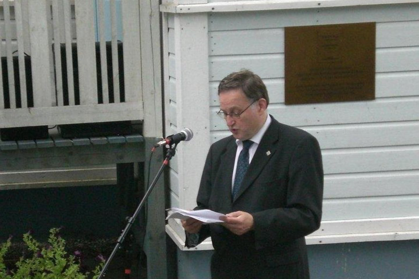 Helsinkio priemiestyje atidengta memorialinė iškaba, skirta pirmiesiems epo „Kalevala“ vertėjams į lietuvių kalbą.